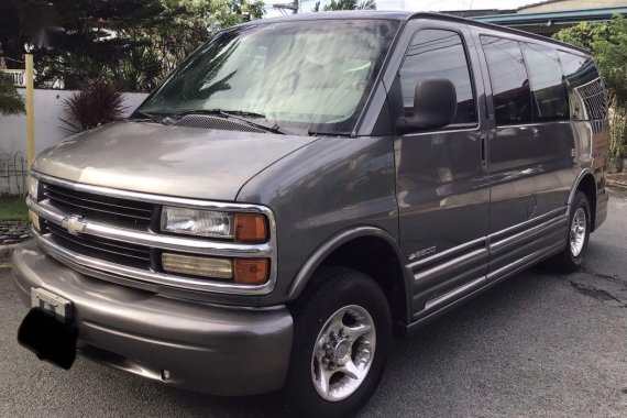 Silver Chevrolet Express 2001 for sale in Carmona