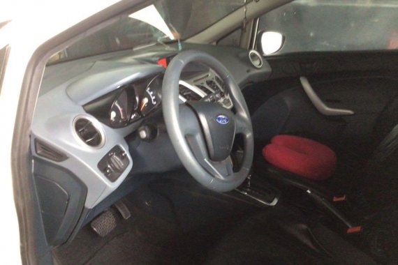 White Ford Fiesta 2011 for sale in Mandaluyong