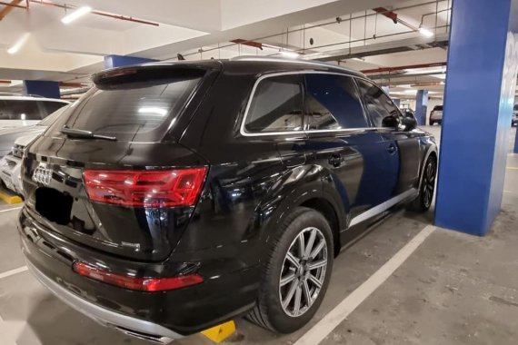 Black Audi Q7 2017 for sale in Makati