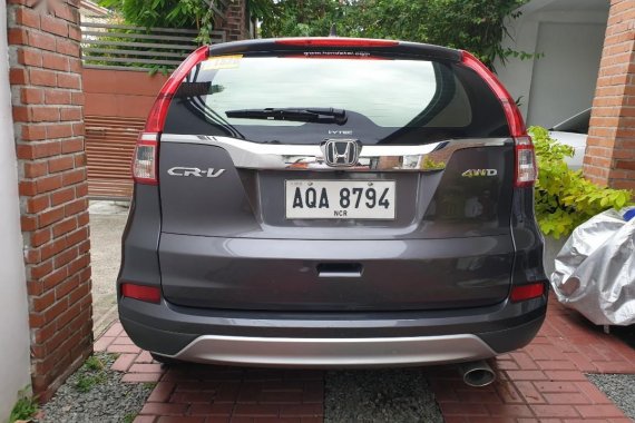 Selling Silver Honda CR-V 2016 in Cainta