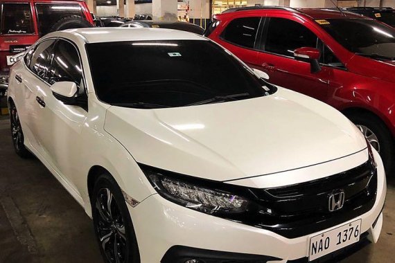 Pearl White Honda Civic 2018 for sale in Cainta