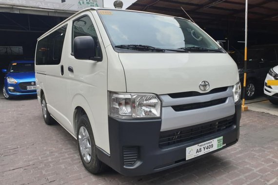 Selling used 2019 Toyota Hiace commuter