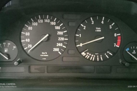 1989 BMW 525i Automatic