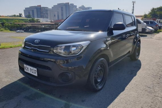 Sell 2nd hand 2018 Kia Soul SUV car