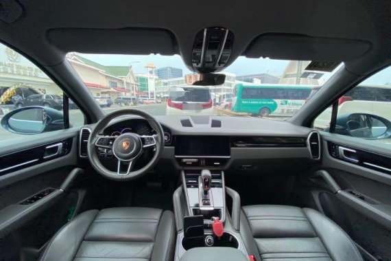 Selling Blue Porsche Cayenne 2019 in Manila