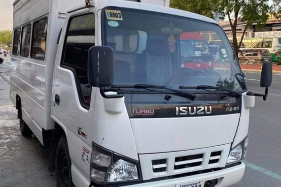 FOR SALE!!! White 2018 Isuzu Nhr  affordable price