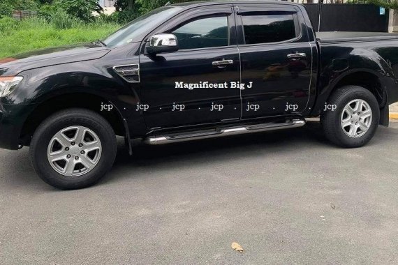 Selling Black Ford Ranger 2013 in Manila