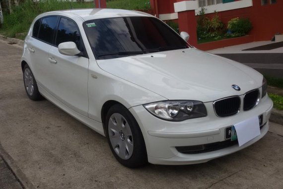 2nd hand 2011 BMW 118D Sedan in good condition.