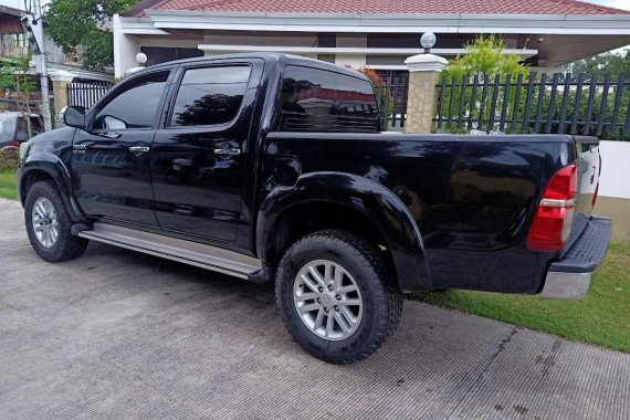 Selling Black Toyota Hilux 2015 in Apalit