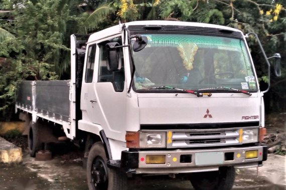 White Mitsubishi Fuso 2013 for sale in Malangas