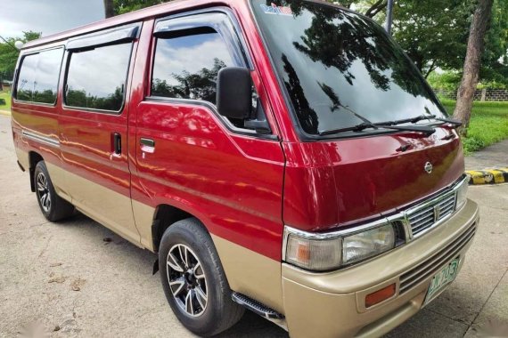 Selling Red Nissan Urvan Escapade 2000 in Angono