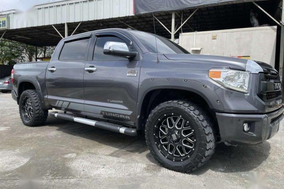 Selling Toyota Tundra 2017 in Pasig