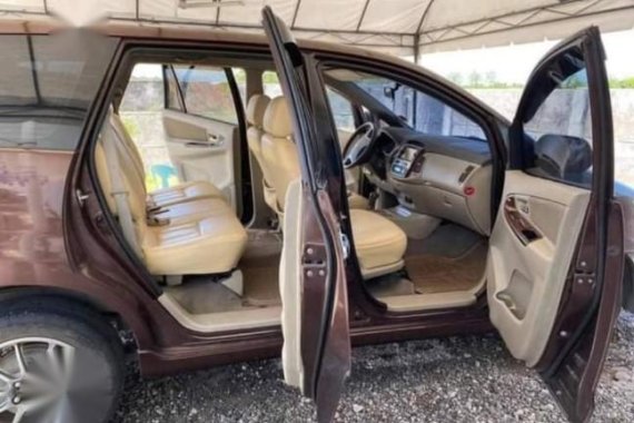 Brown Toyota Innova 2013 for sale in Davao
