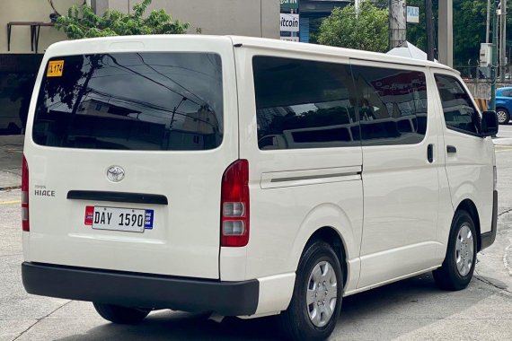 Pearl White Toyota Hiace 2021 for sale in Manual