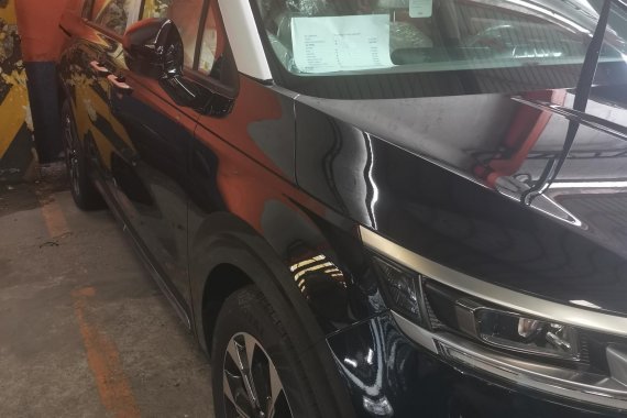 Sell 2015 Black Hyundai Grand Starex in Quezon City