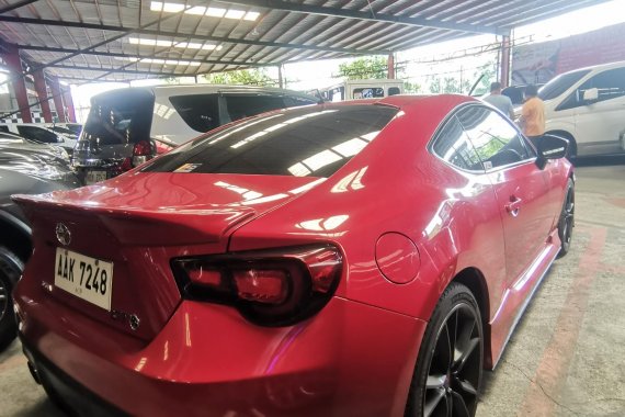 HOT!!! Red 2014 Toyota 86 Coupe for cheap price