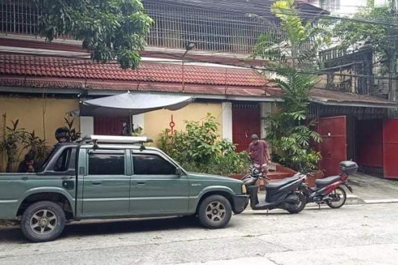 Selling Silver Mazda B2200 1996 in Manila