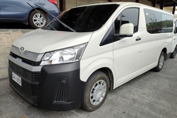 2020 TOYOTA HI-ACE COMMUTER DELUXE 2.8 DSL M/T DIESEL