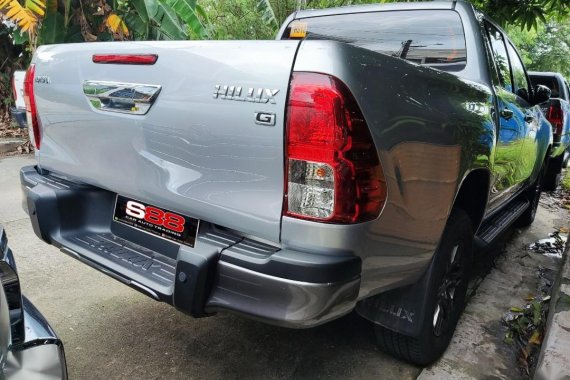 Selling Brightsilver Toyota Hilux 2021 in Quezon