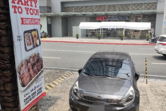 Selling Silver Kia Rio 2014 in Manila