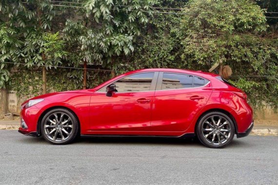 Selling Red Mazda 3 2016 in Makati