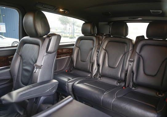 Selling Black Mercedes-Benz V220D 2016 in Quezon