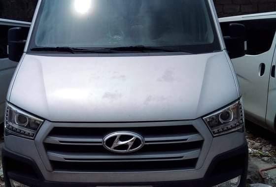 Selling Silver Hyundai H350 2018 in Quezon City