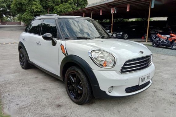 Selling White Mini Cooper 2012 in Pasig