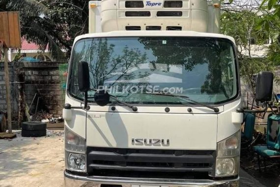 NEGOTIABLE 2019 ISUZU FREEZER VAN 6WHEELER