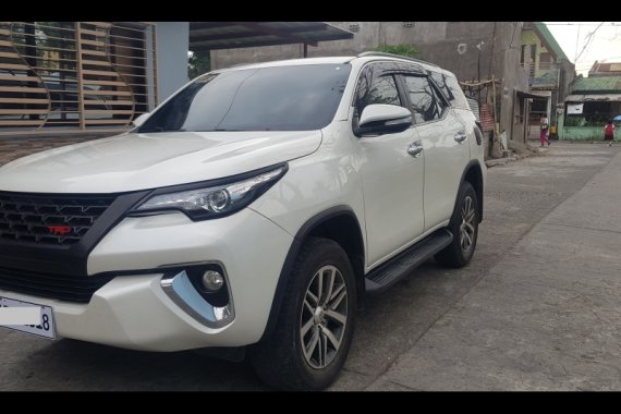 Selling White Toyota Fortuner 2017 in Pasig