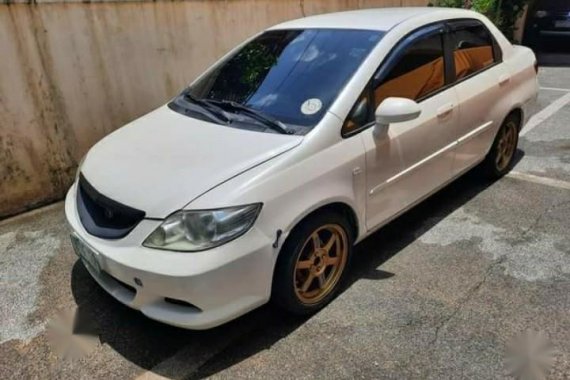 Pearl White Honda City 2006 for sale in Cainta