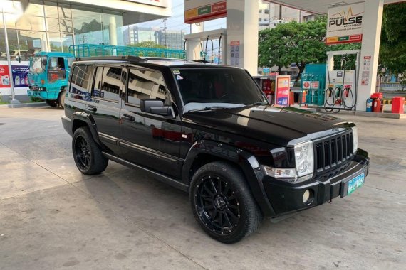 Selling Black Jeep Commander 2010 in Muntinlupa