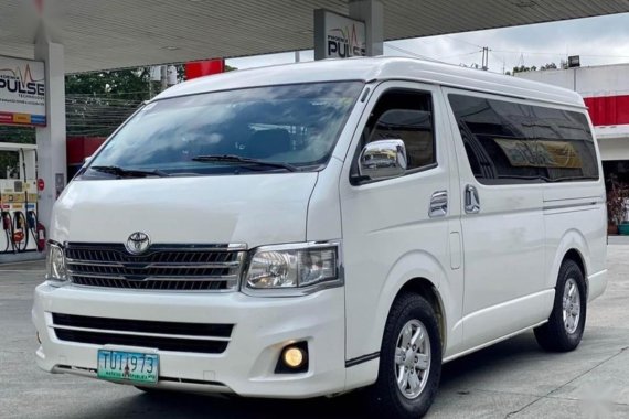 Selling Pearl White Toyota Hiace Super Grandia 2011 in Quezon City