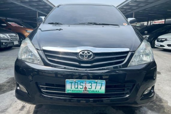 Selling Black Toyota Innova 2012 in Las Piñas