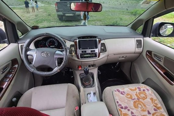 Sell Grey 2015 Toyota Innova in San Juan