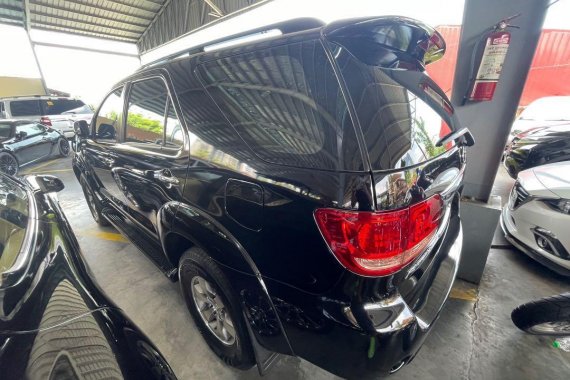 Selling Black Toyota Fortuner 2006 in Pasig