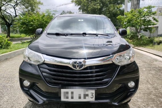 Selling Black Toyota Avanza 2016 in Quezon City