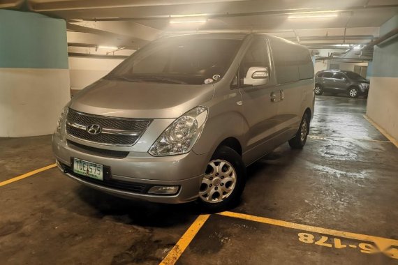 Silver Hyundai Starex 2012 for sale in Automatic