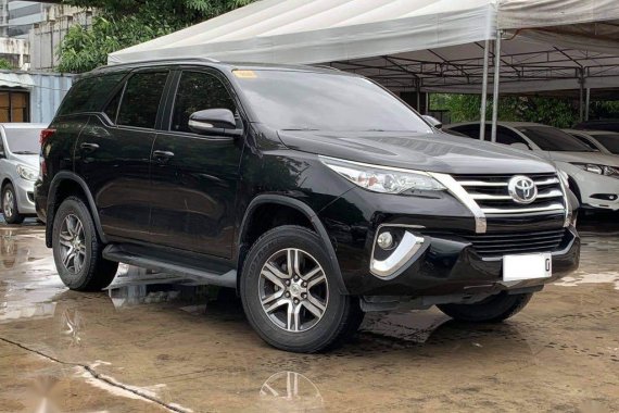 Selling Black Toyota Fortuner 2017 in Makati