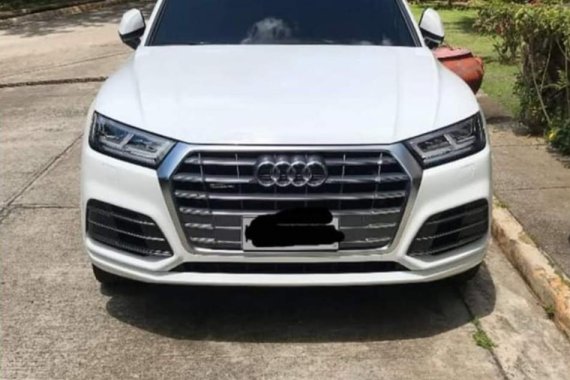 White Audi Q5 2018 for sale in Pateros