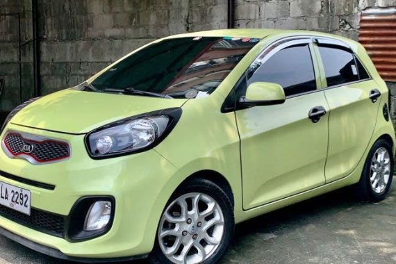 Green Kia Picanto 2014 for sale in Caloocan