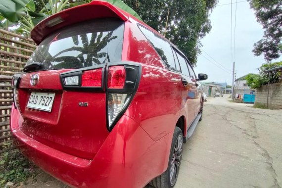 Selling Red Toyota Innova 2017 in Calumpit