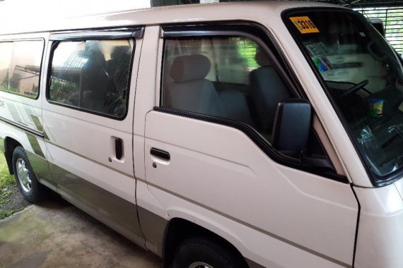 Selling White Nissan Urvan Escapade 2015 in Pagbilao