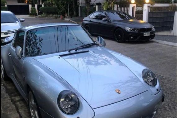 Selling Brightsilver Porsche 993 1996 in Makati