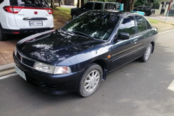 Selling Black Mitsubishi Lancer 2000 in Manila