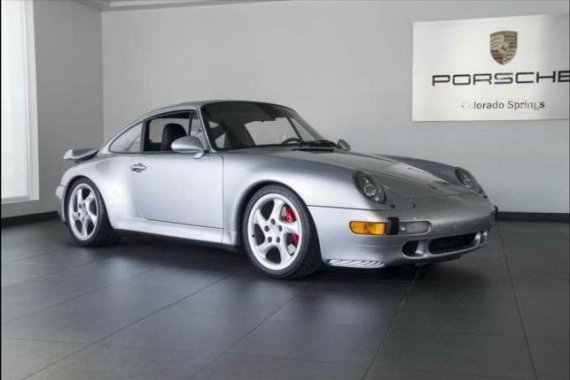 Selling Brightsilver Porsche 993 1996 in Makati