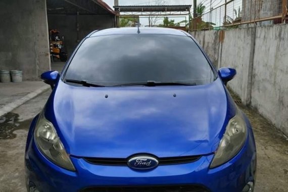 Selling Blue Ford Fiesta 2013 in Paete