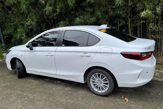 Sell Pearl White 2021 Honda City in Biñan