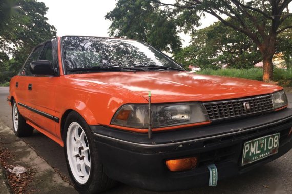 Selling Orange Toyota Corolla 1989 in Dasmariñas