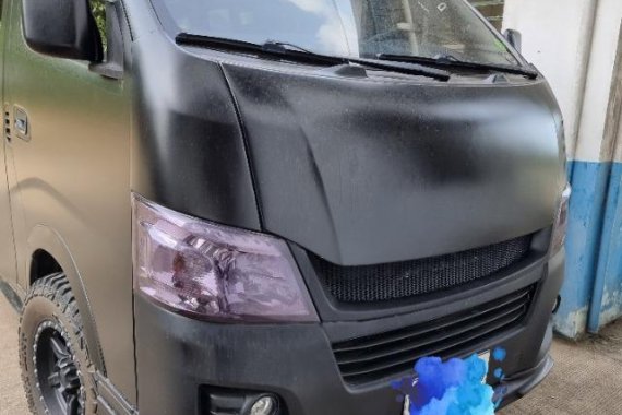 Selling Black Nissan Nv350 urvan 2017 